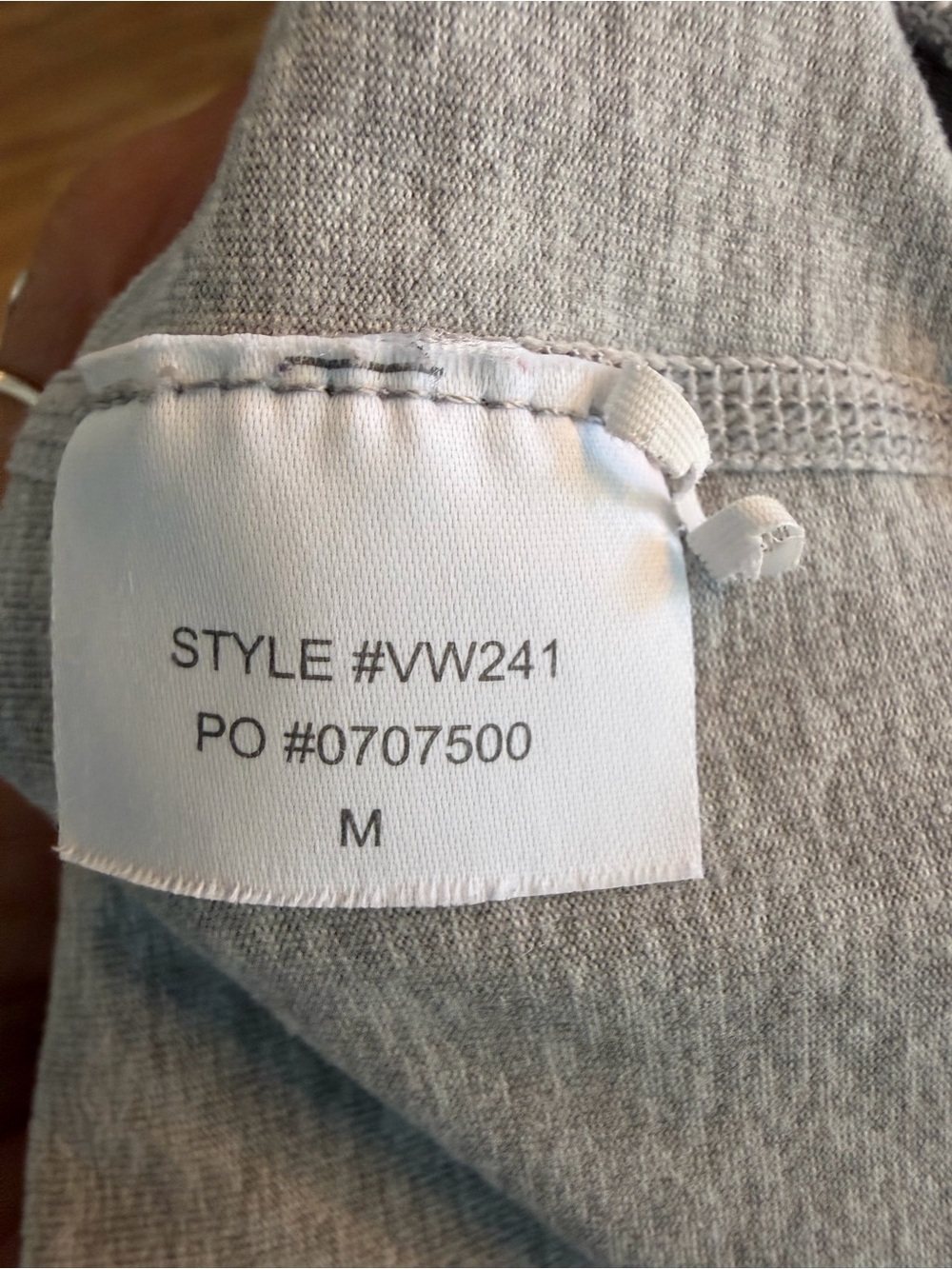 Vuori Women's Halo sweater - Picture 6 of 8